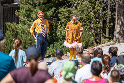 Die Clowns Mimi und Herbert beim Kinderfest am Fichtenschloss
