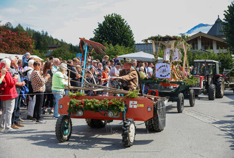 Umzug beim Bauernherbstfest