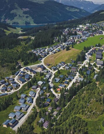 Blick auf Königsleiten von oben