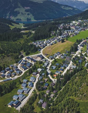 Blick auf Königsleiten von oben