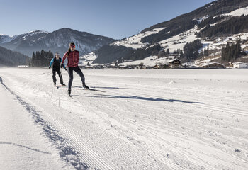 Langlaufen direkt im Ortszentrum von Wald