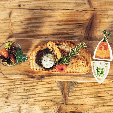 Leckeres Essen aus dem Arena Bistro