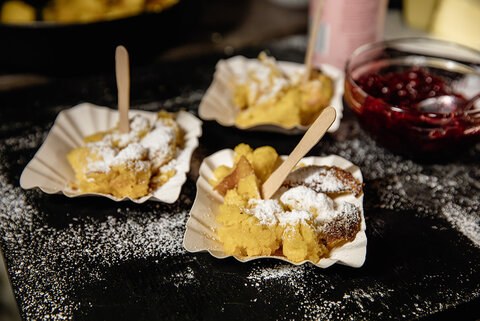 Kaiserschmarrn mit Puderzucker