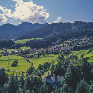 Blick auf Hainzenberg