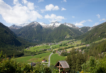 Ort Krimml im Sommer