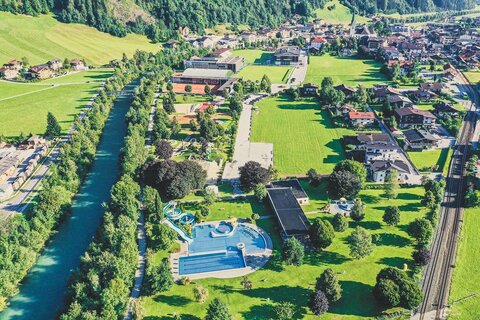 Blick auf den Freizeitpark Zell aus der Vogelperspektive
