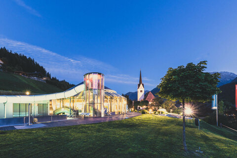 Blick auf das Kristallbad 