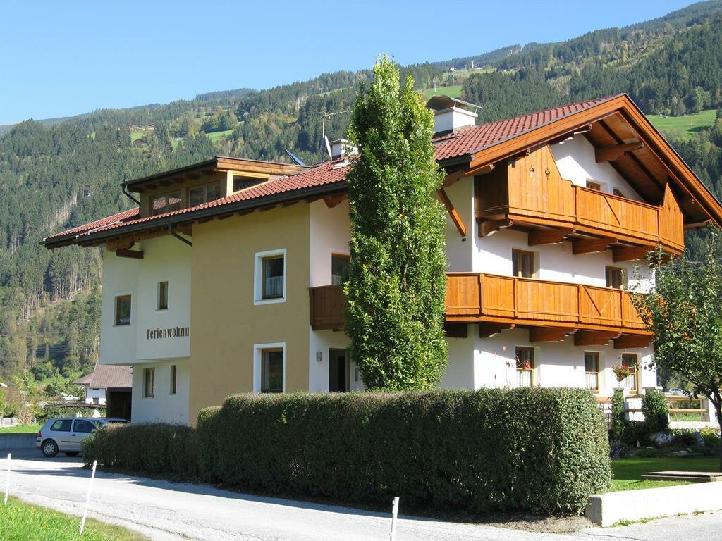 Haus-Sommer.jpg