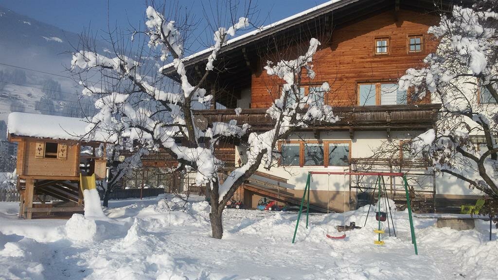 Ferienwohnung-Auhof-im-Winter.jpg