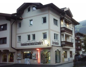 Tabakfachgeschaeft-Herunter.jpg