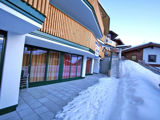 Hölzl 48 Direkt Holidays