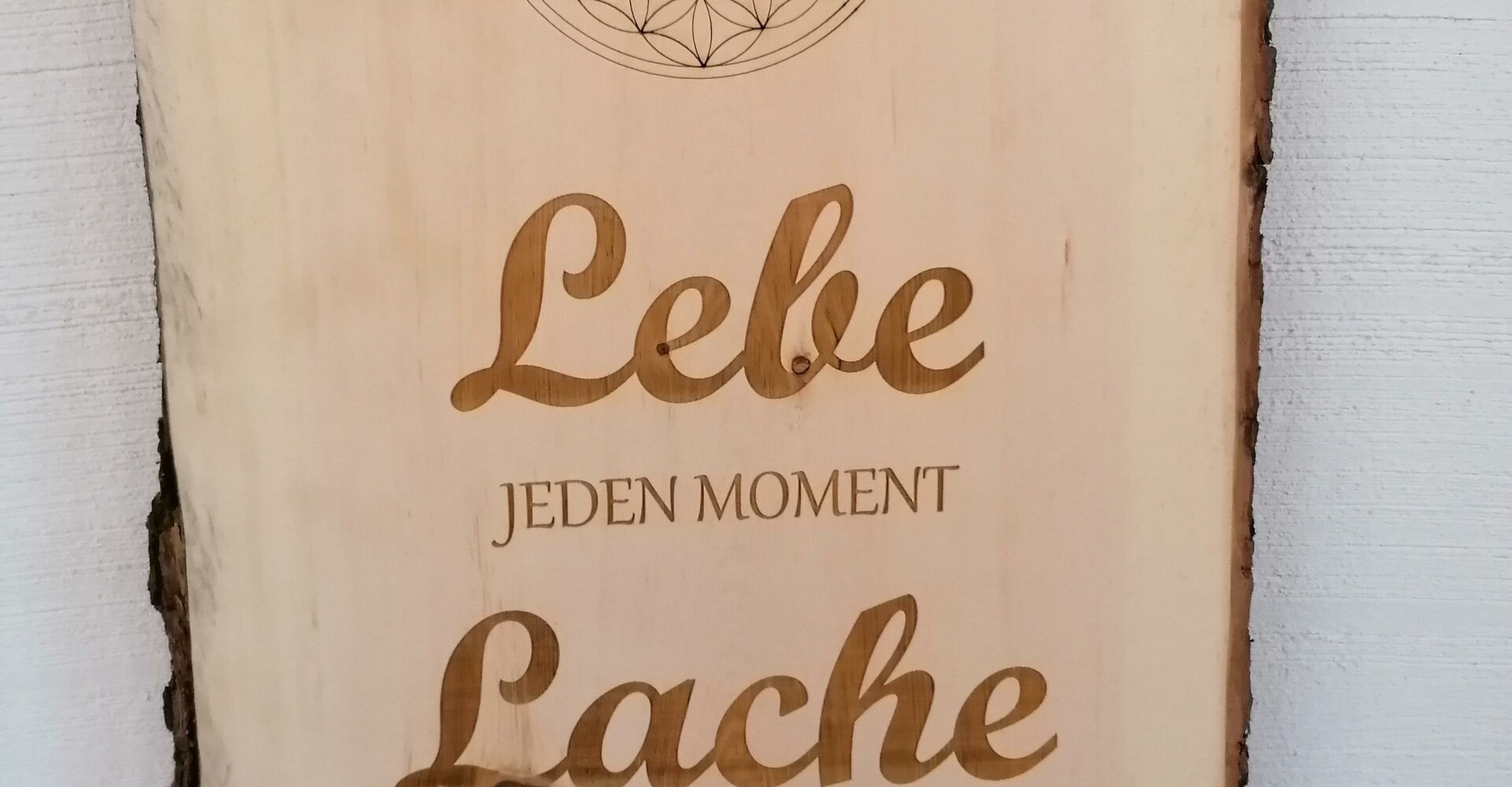 LebeLiebeLache.jpg