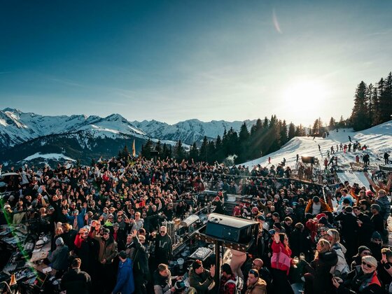 Clubbing at the Rooftop mit TBA
