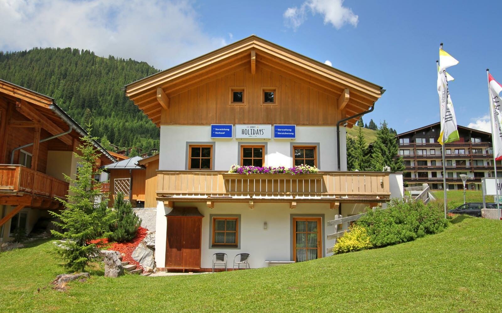 buero-ug-sommer.jpg