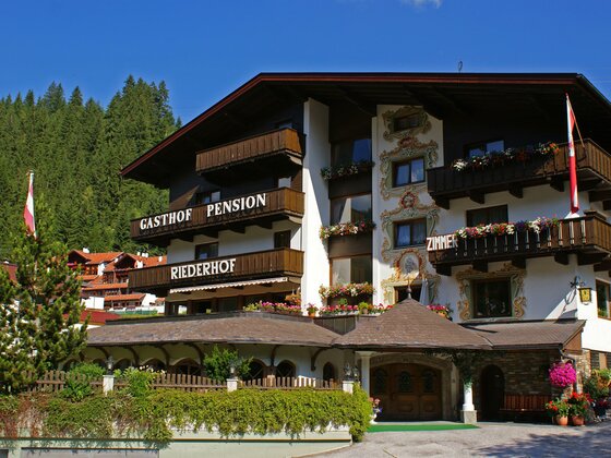 Öffentliche E-Ladestation Auto beim Gasthof "Riederhof"