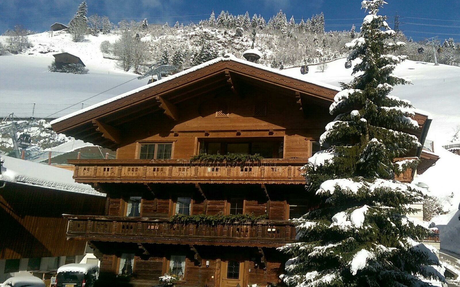 Neben-der-Dorfbahn-Gaestehaus-Sofie-Kofler.jpg