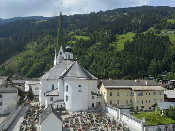 Dekanatspfarrkirche zum Hl. Vitus