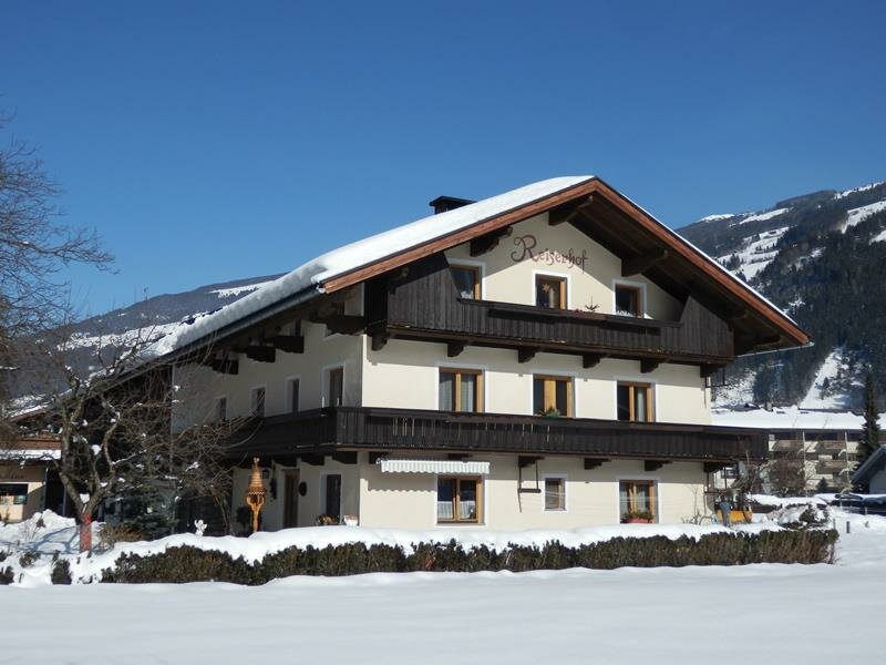 Reiserhof-im-Winter.jpg