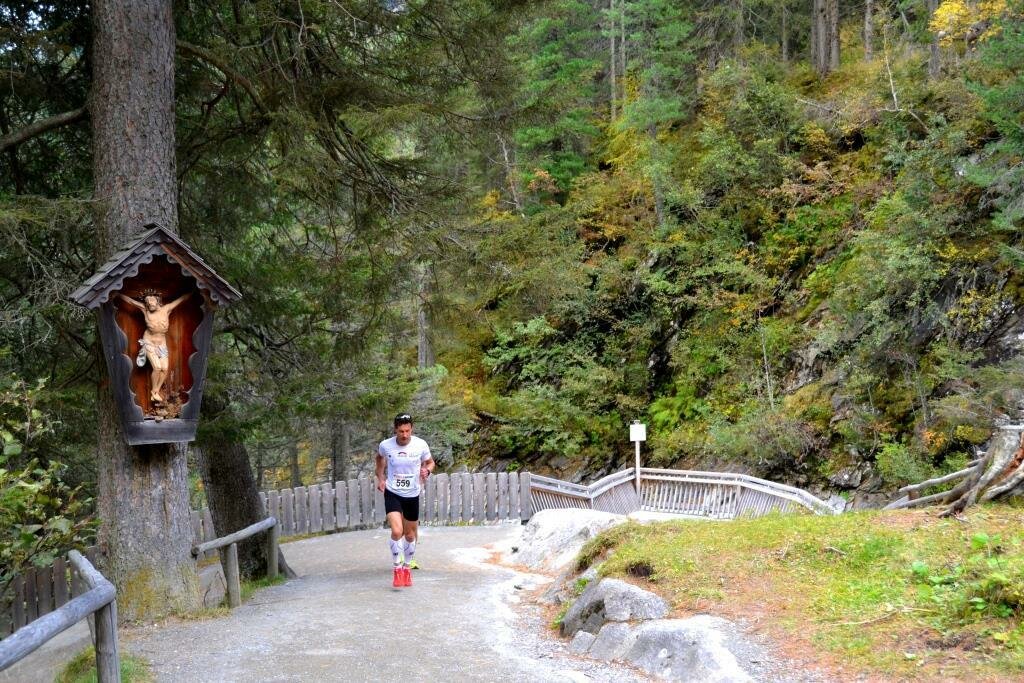 Wasserfall-Lauf.jpg
