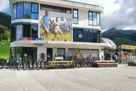 Skidepot im Intersport Huber - Isskogelbahn