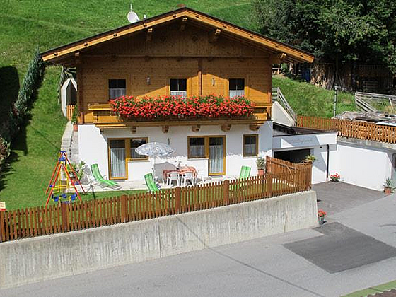 Holzblockhaus Bergkristall