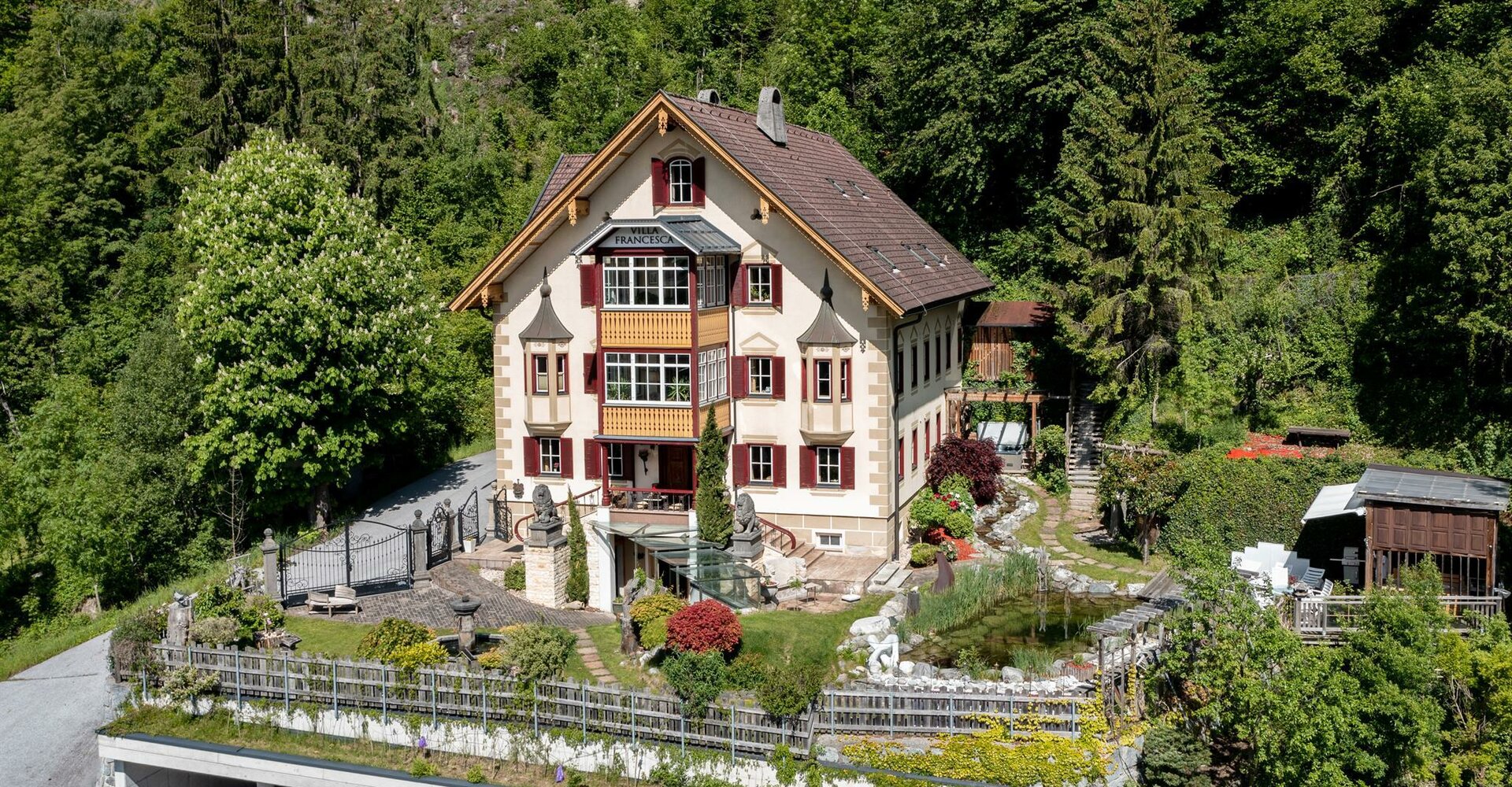 VillaFrancescaZellbergeben36ZellHausaussenD.jpg