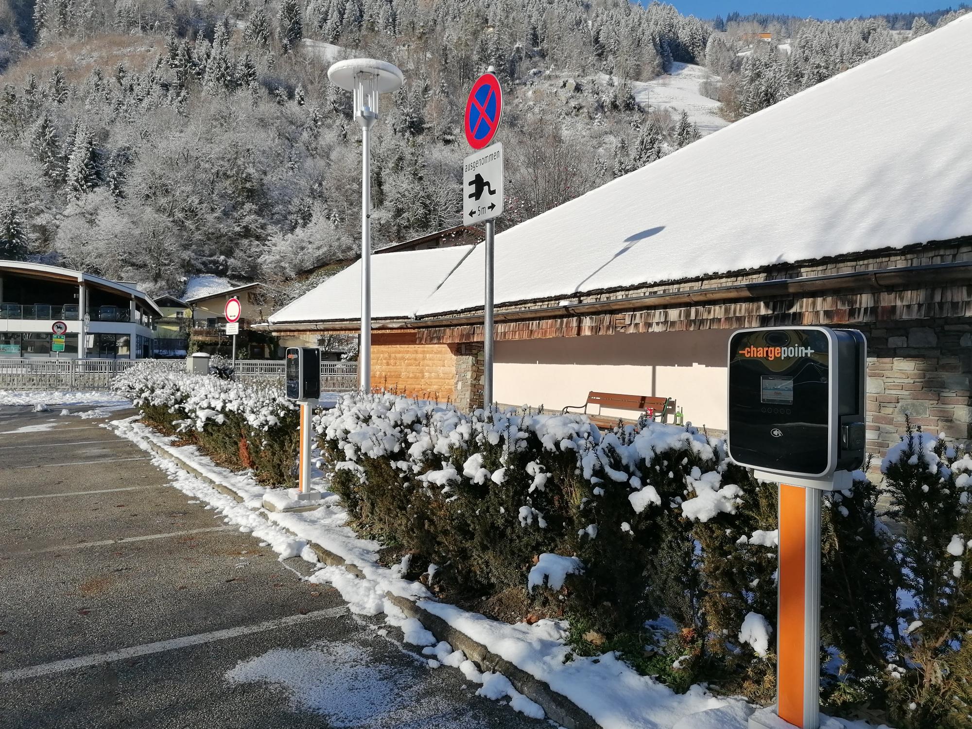 Öffentliche E-Ladestation Auto beim Musikpavillon Zell am Ziller